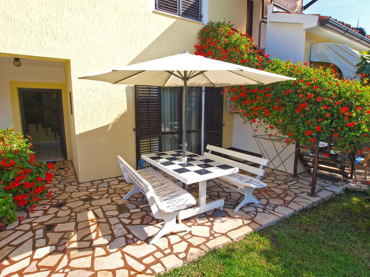 Apartments Slavko 1179 Banjole Exterior foto